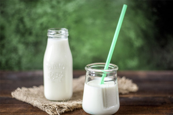 水牛奶为啥比牛奶好喝？营养更高吗？值得买吗？