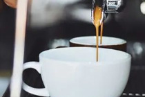 低至1元/杯的咖啡，对行业到底是福是祸？