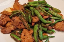 湘菜辣椒炒肉成了超级单品，川菜热度更高的回锅肉有没有机会？