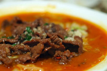 四川自贡，盐资源滋养出的美食