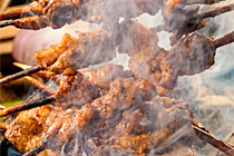 走进“新疆野生美食节”——肉孜节