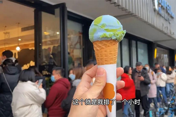 上海爆红冰淇淋单品卖4万支，“造景”创意如何用？