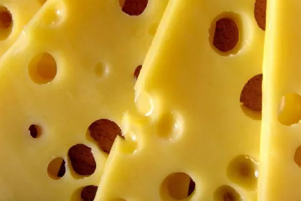 谁在撬动年复合增长率20%+的奶酪市场？